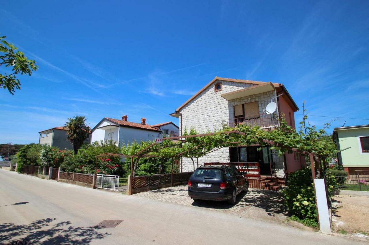 Runko Appartement Umag Buitenkant foto